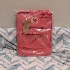 Fjallraven Kanken Coral Pink Backpack